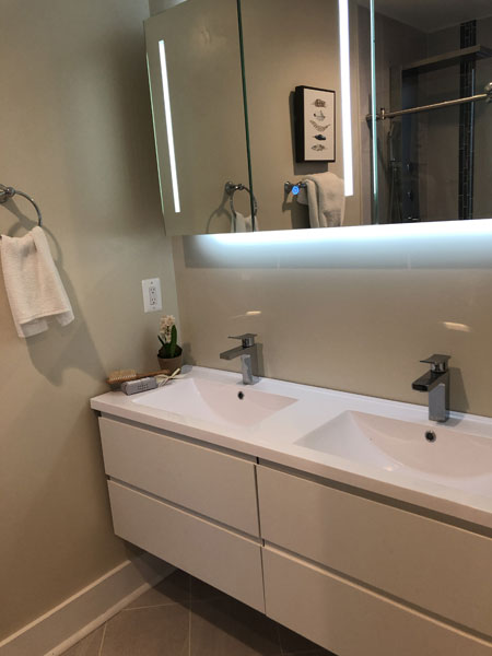 Modern Bathroom Cabinet, Case From WASHINGTON, USA