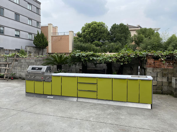 Outdoor Kitchen Cabinet, Case From Florida, USA