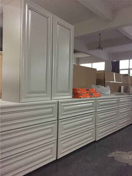 Classic Kitchen Cabinets, Case From Moss Vale, Australia