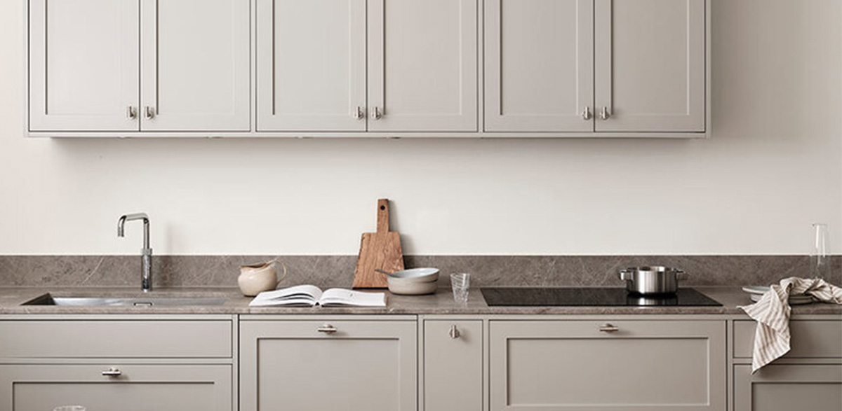 light grey shaker kitchen cabinets