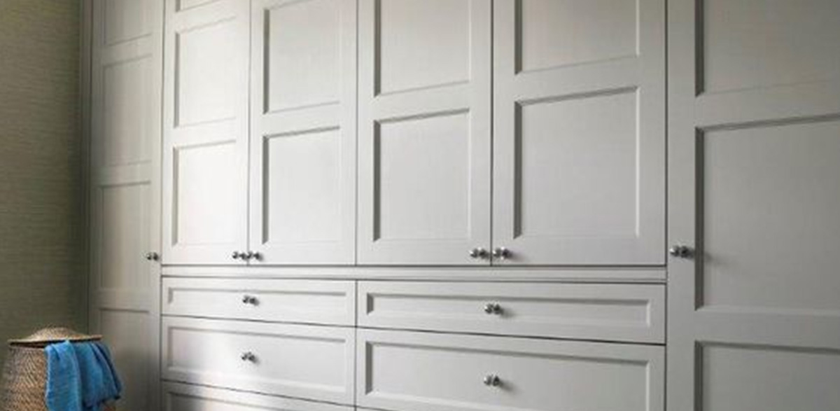 white shaker wardrobe doors